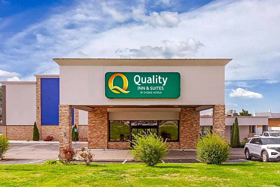 Photo 1 of 50 of Quality Inn & Suites Chattanooga-East Ridge