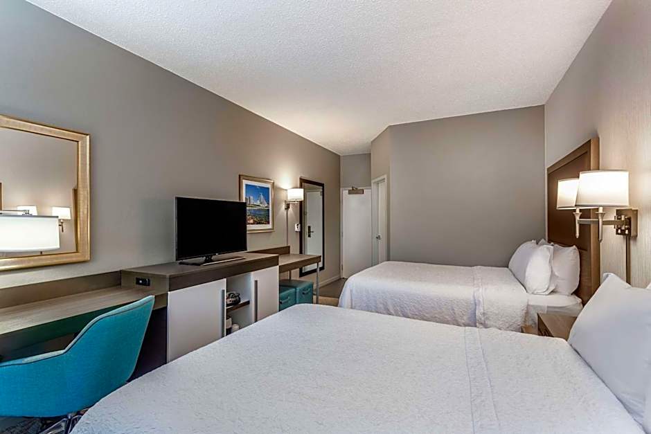 Hampton Inn By Hilton Milwaukee-Airport