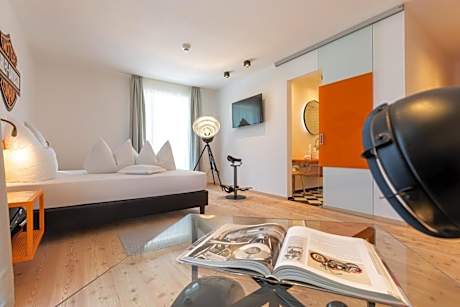 Deluxe Double Room with Mountain View