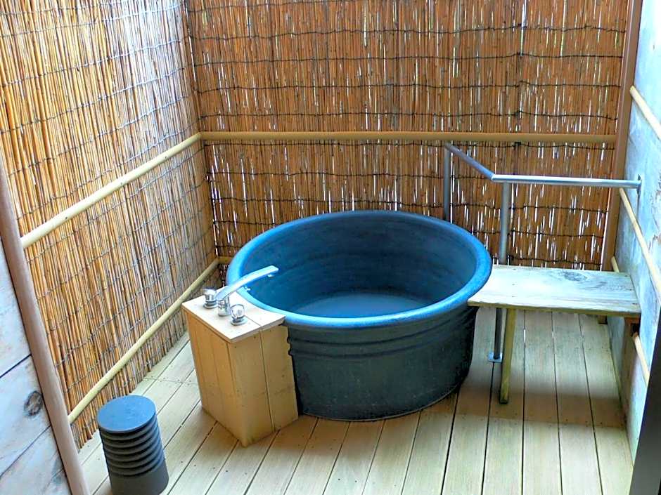 Yuttarino-Sato Inaka