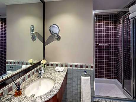 Classic Premium Twin Room with Tower View