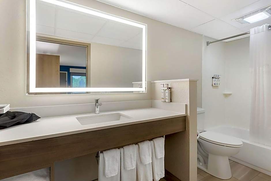 Holiday Inn Express Hyannis - Cape Cod by IHG