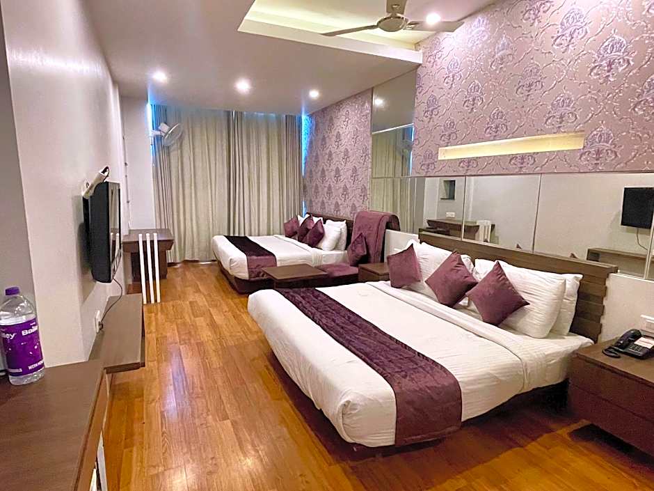 Hotel Narulas Aurrum