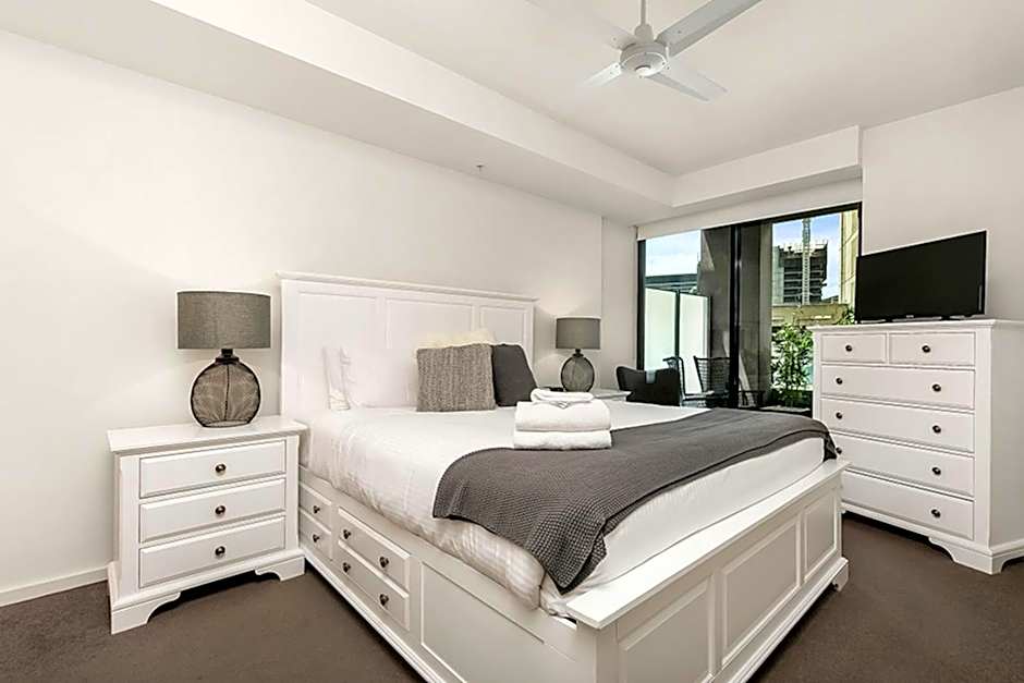 Waterfront Melbourne Apartments