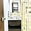 012 Modern Studio Luxurious Condo Wifi 100 Mb