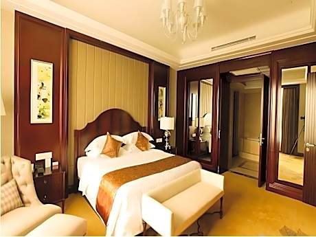 Executive King Room