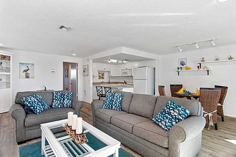 Escape Coastal Resort on Casey Key