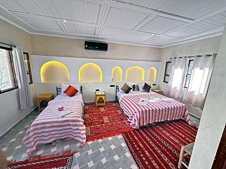 Comfort Triple Room with Shower