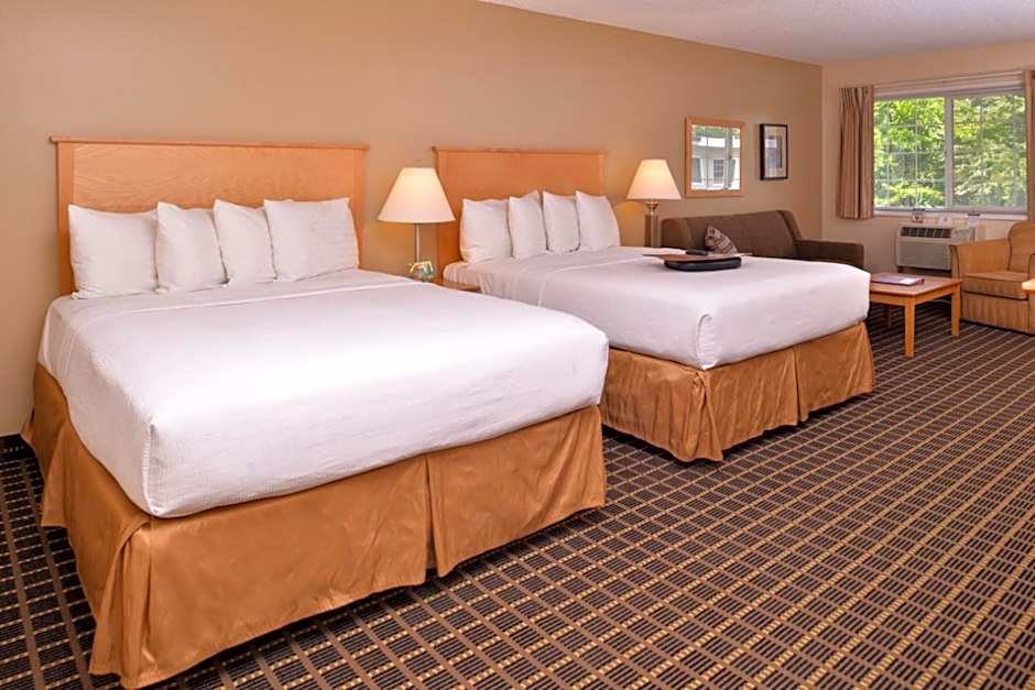 Photo 1 of 50 of Campus Inn & Suites Eugene Downtown