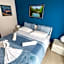 PalerMonAmour Art Gallery Suite
