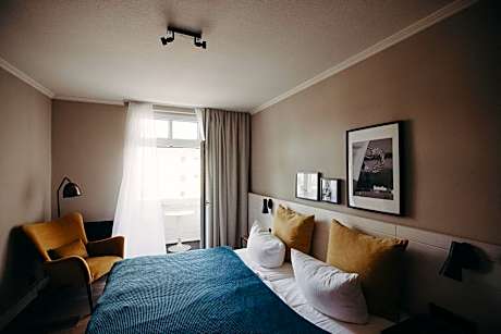 Double Room with Balcony and Sea View