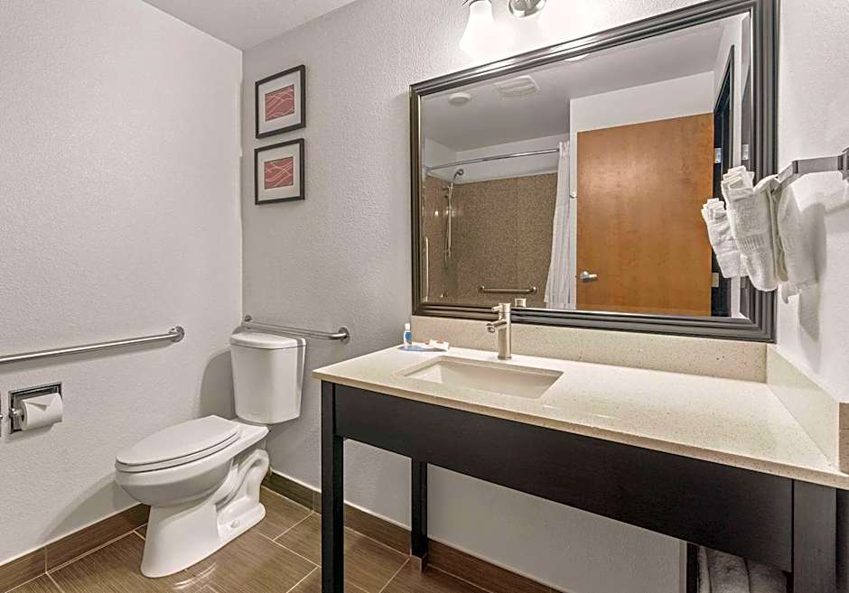 Comfort Inn And Suites West Beaverton