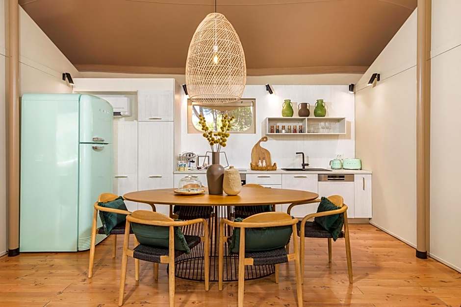 Arena One 99 Glamping