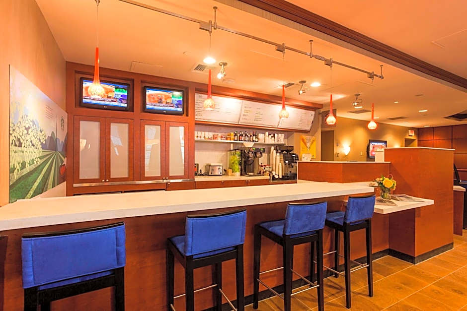 Courtyard by Marriott Boston Copley Square