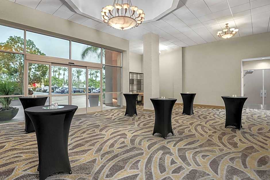 Embassy Suites by Hilton Anaheim South