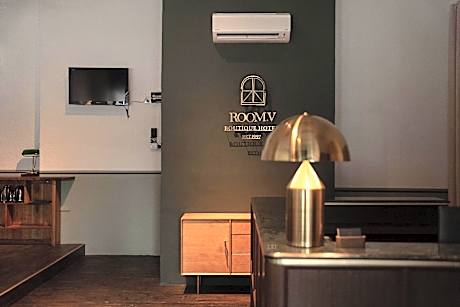 Room V @ Jalan Sultanah