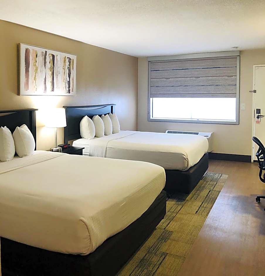 Photo 1 of 7 of 2 Queen Beds, Accessible