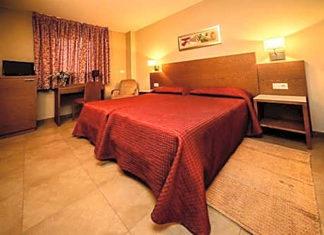 Large Single Room