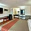 Motel 6-Lindale, TX