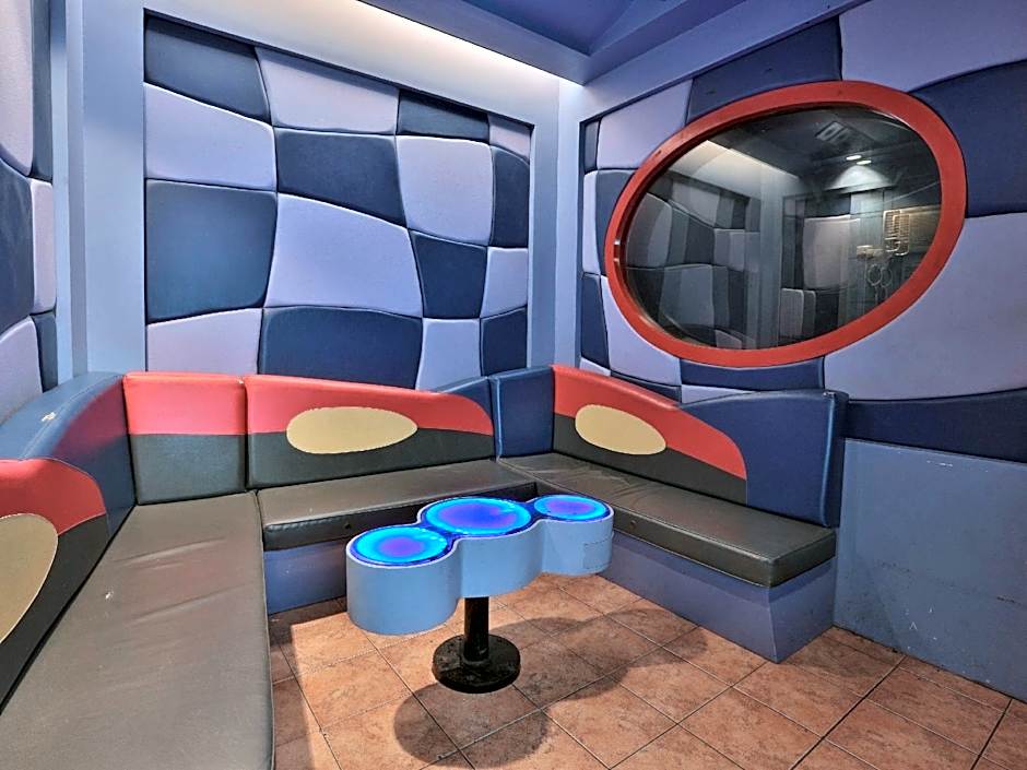 Metrocentre Hotel & Convention Center