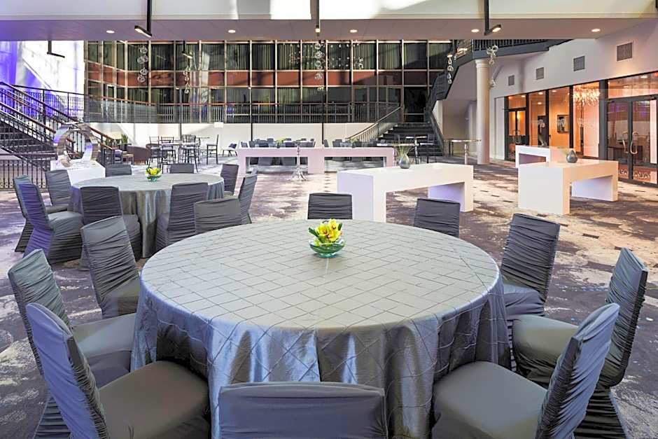 Sheraton Bloomington Hotel