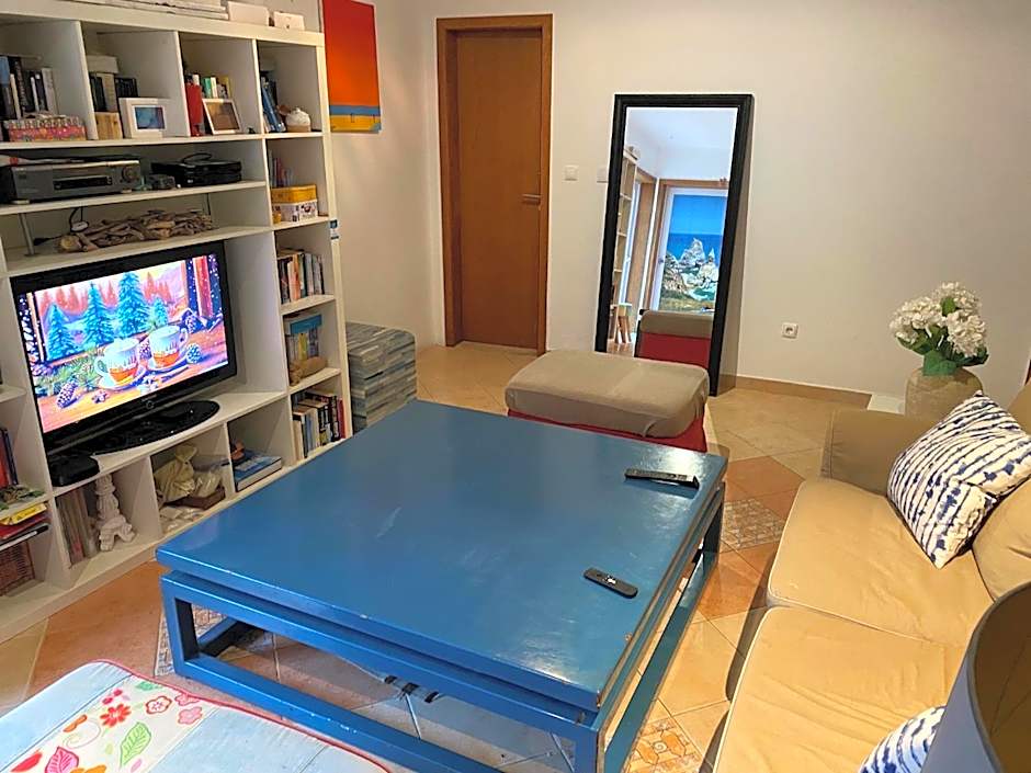 AMAZIGH HOSTEL Rooms & Dorm with Share Kitchen