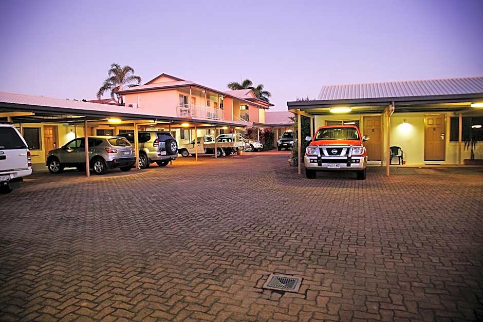 Cascade Motel In Townsville