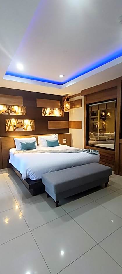 Photo 1 of 6 of Deluxe Suite