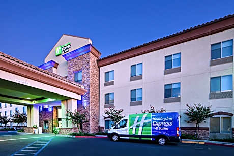 Holiday Inn Express & Suites Clovis Fresno Area By IHG