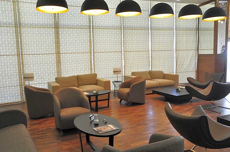 Gulf Suites Hotel Amwaj