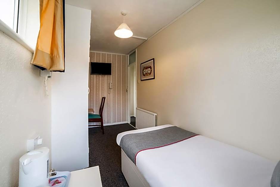 Devine Beach Hotel, Westcliff Southend-On-Sea