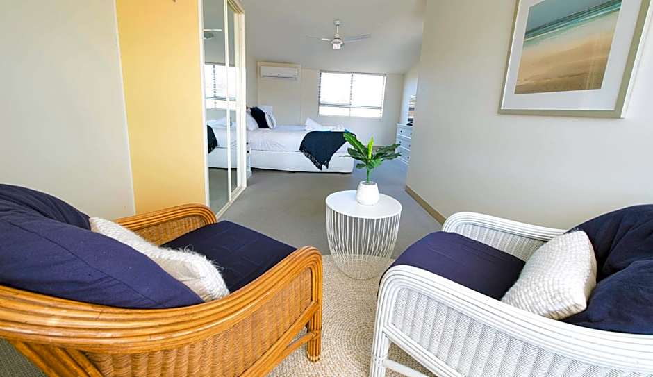 Nelson Bay Breeze Holiday Apartments