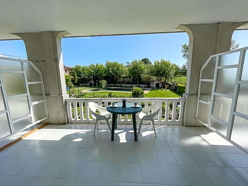 Apartamentos Revo Salinas 3000