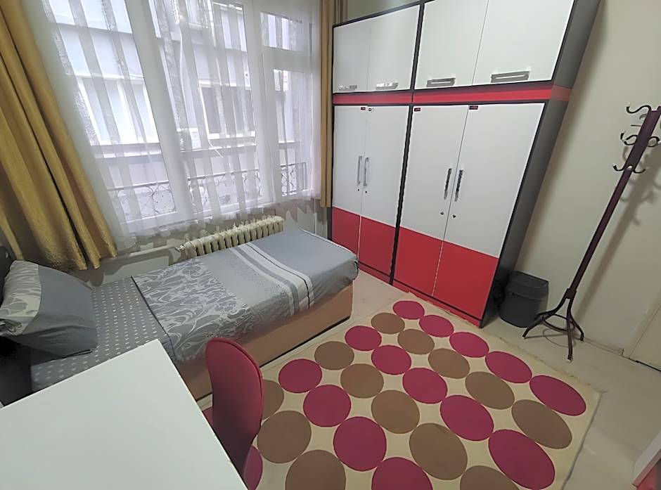 Hostelida