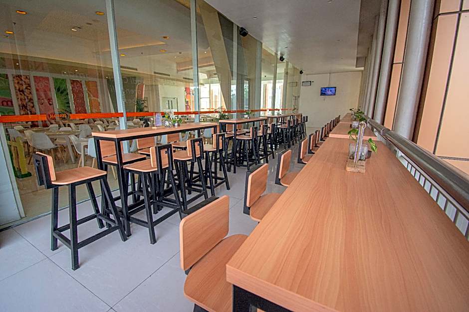 Harris Hotel And Conventions Bekasi