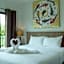 A Plus Lipe Hotel