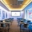 HALL Arts Hotel Dallas, Curio Collection by Hilton