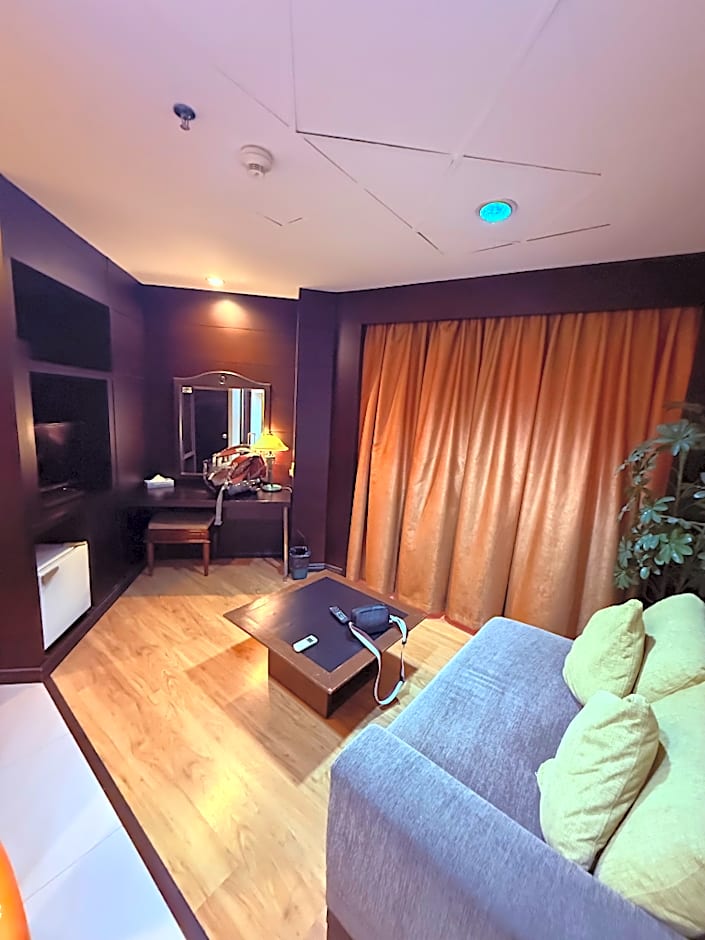 Hotel Emas