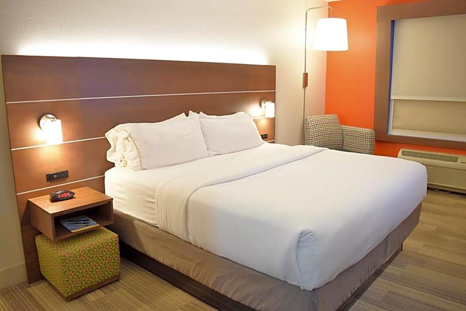 Holiday Inn Express Hotel & Suites Pensacola West I-10 By IHG