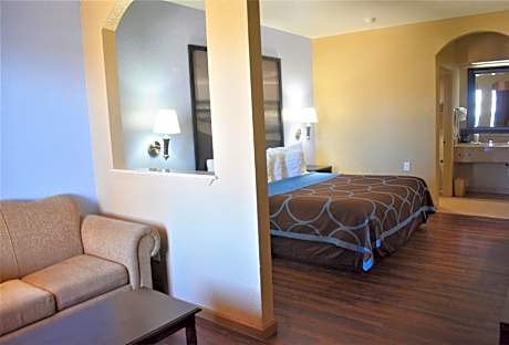 King Room - Non-Smoking