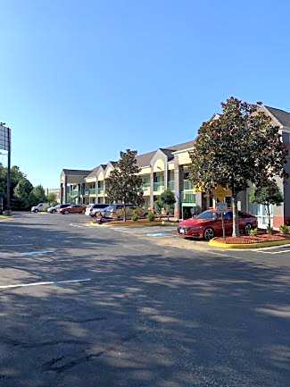 Super 8 by Wyndham Stafford