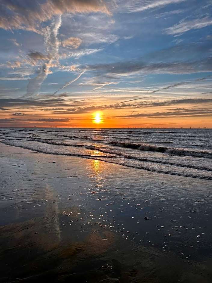 Lyons Robin Hood , Rhyl