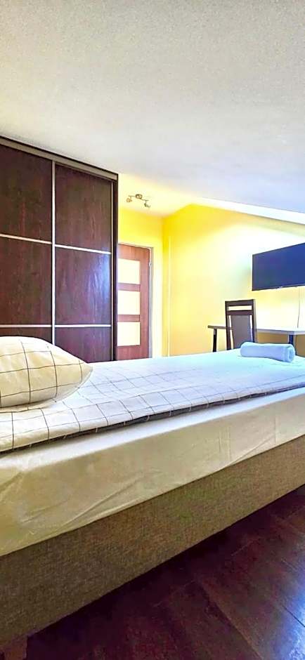Redwood Hostel by EASY RENT Apartments