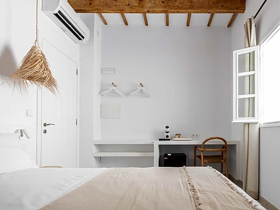 S'Enclova Petit Hotel
