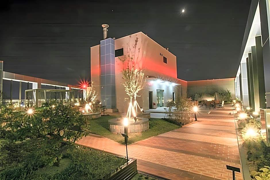 Golden Tulip Ever Yongin Hotel