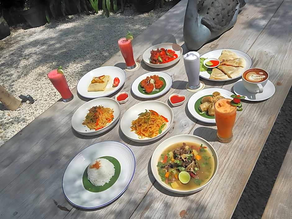 Lovina life Room & Cafe