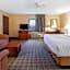 La Quinta Inn & Suites by Wyndham Detroit Southgate