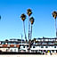 Beach Street Inn and Suites