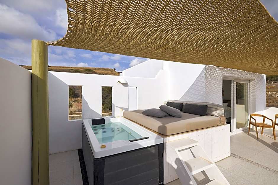 Artemis Deluxe Rooms