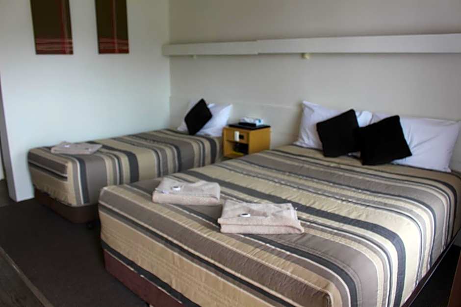 Centrepoint Motel